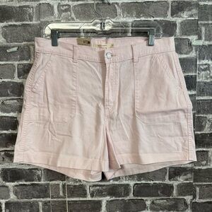 NWT Levi’s utility shorts light pink